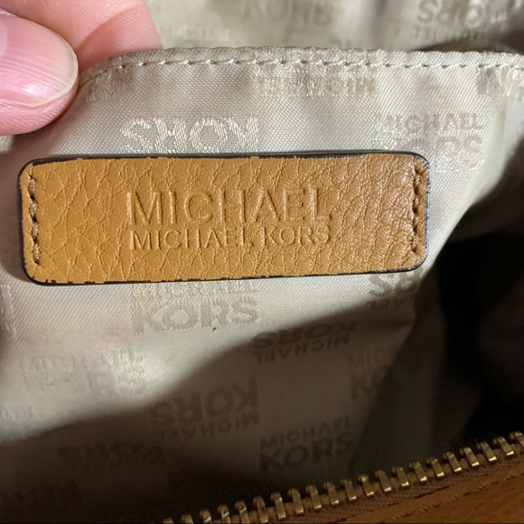 auth MICHAEL by MICHAEL KORS overnight bag $650 - Picture 12 of 16
